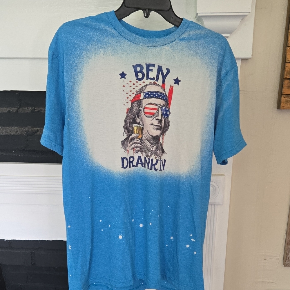 Gildan Blue Graphic T-Shirt